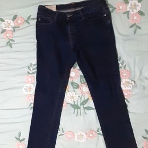 Abercrombie and Fitch 34x32 skinny jeans